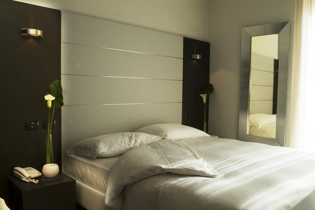 Hotel San Lorenzo Chiavenna Cameră foto